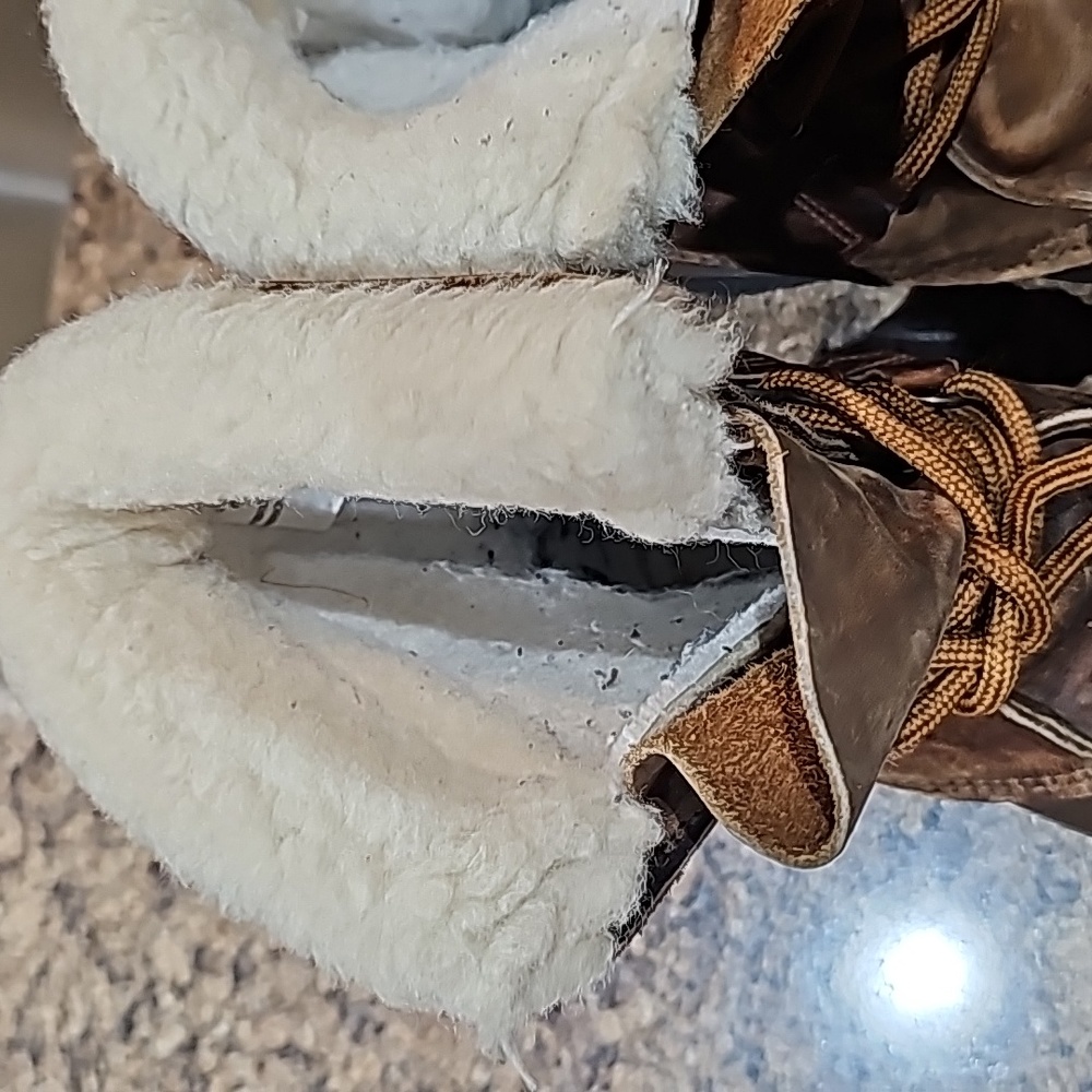 - Sorel ladies Alpine waterproof Sherpa lined leather boots 11"x wide 4" - Picture 3 of 6